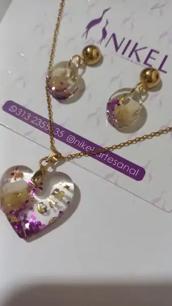 Set de Collar y Aretes de Murano: Elegancia Hecha a Mano