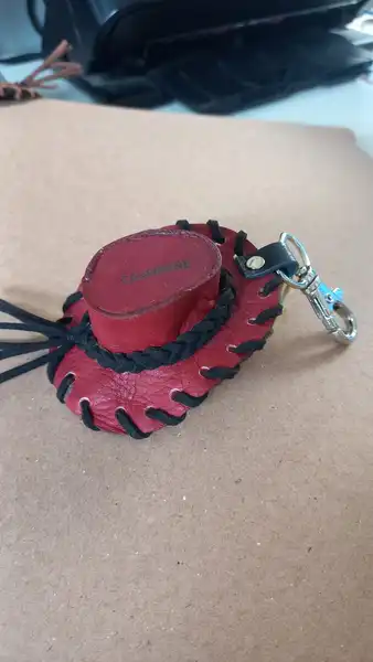 Sombrero en cuero