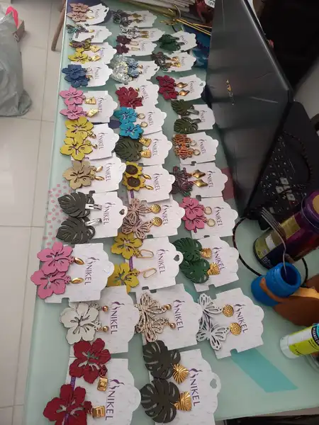 ARETES CAYENAS
